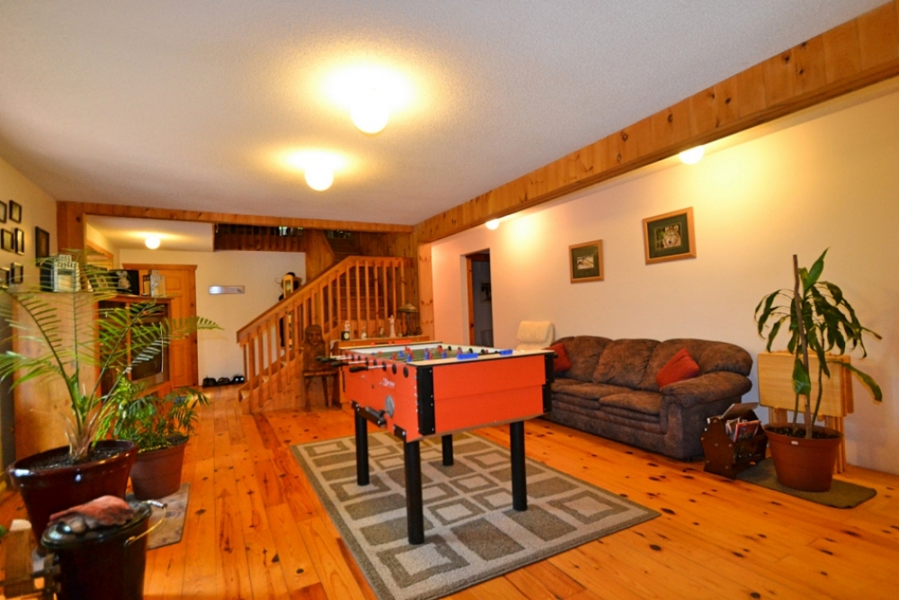 1835 South Baptiste Lake Road, Hastings Highlands Ontario, Canada