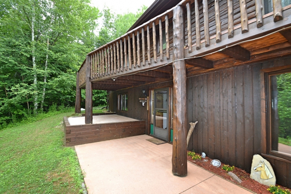 1835 South Baptiste Lake Road, Hastings Highlands Ontario, Canada