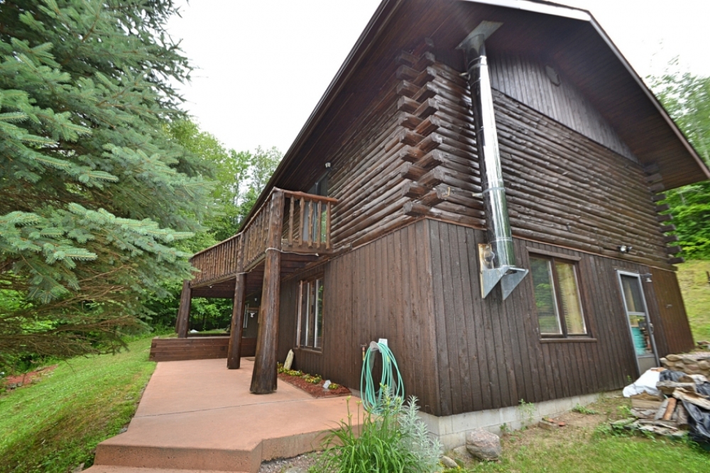 1835 South Baptiste Lake Road, Hastings Highlands Ontario, Canada