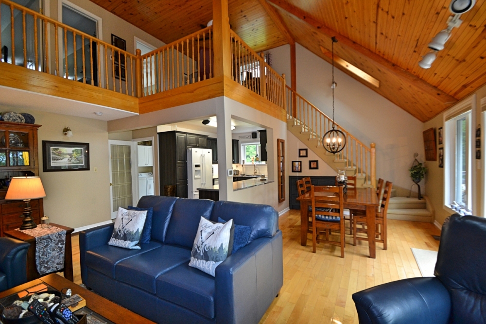 1115A Steenburg Lake Road North, Gilmour Ontario, Canada