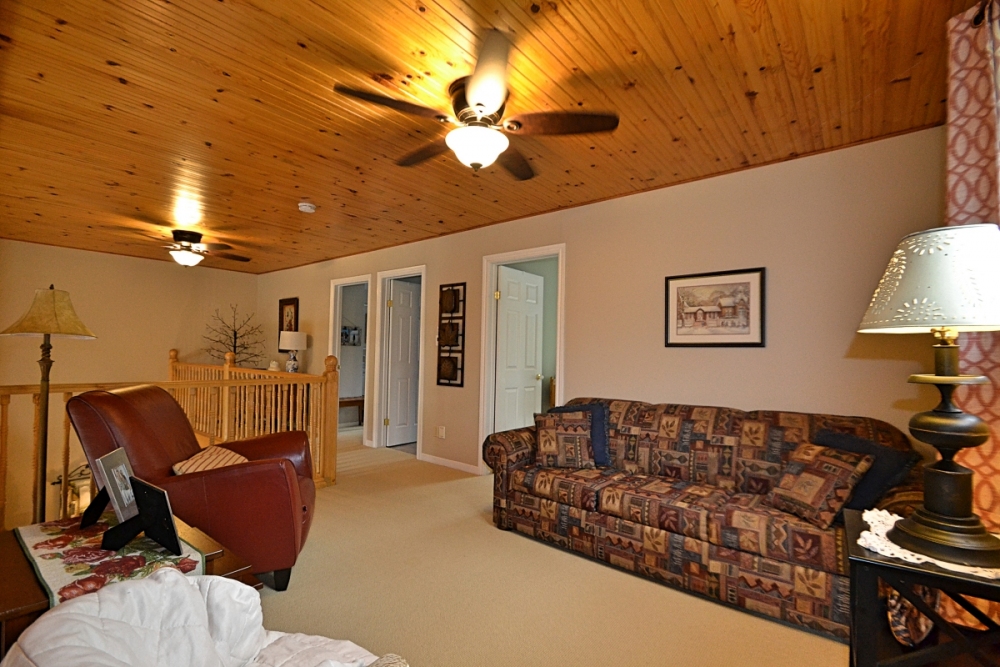 1115A Steenburg Lake Road North, Gilmour Ontario, Canada