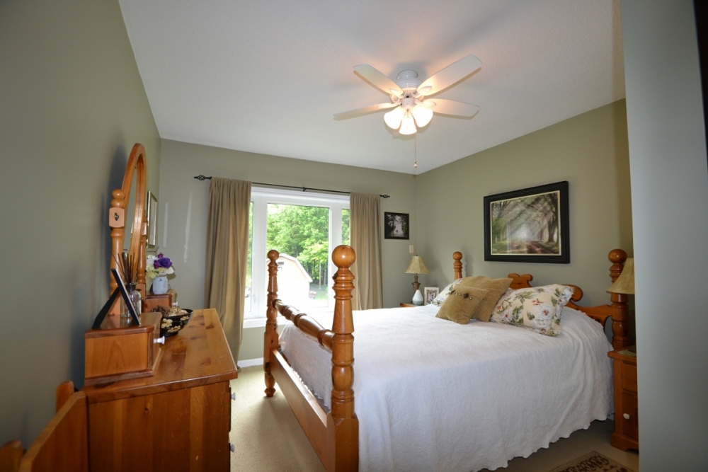 1115A Steenburg Lake Road North, Gilmour Ontario, Canada