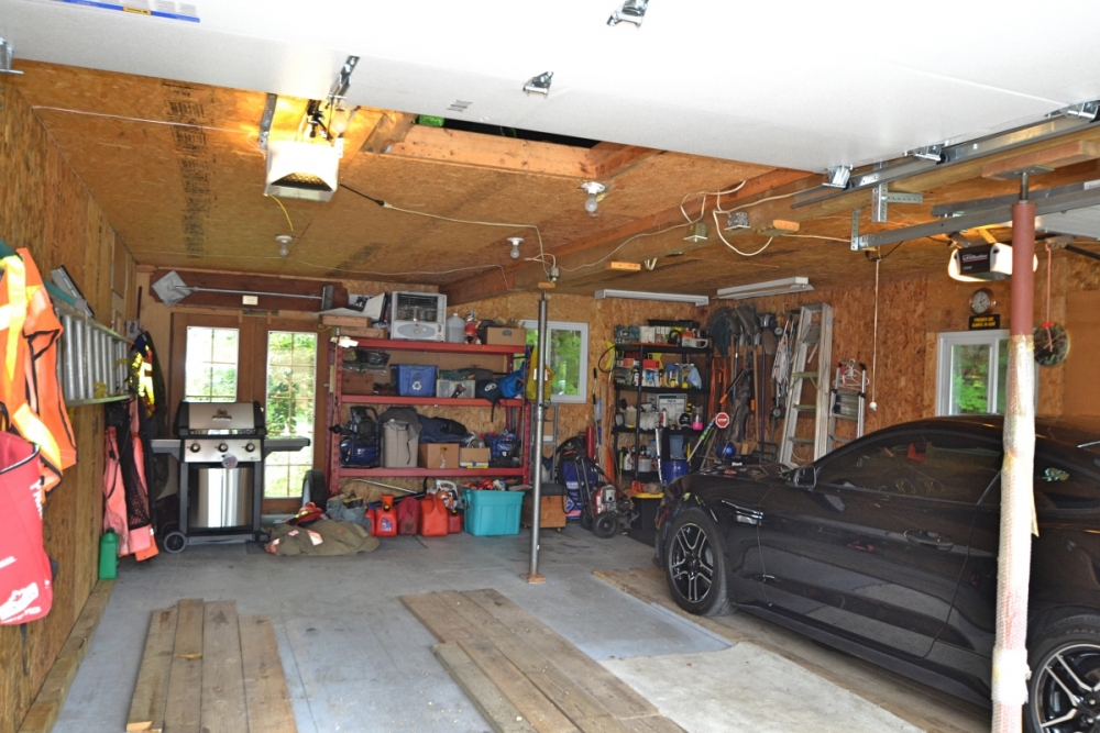 1115A Steenburg Lake Road North, Gilmour Ontario, Canada
