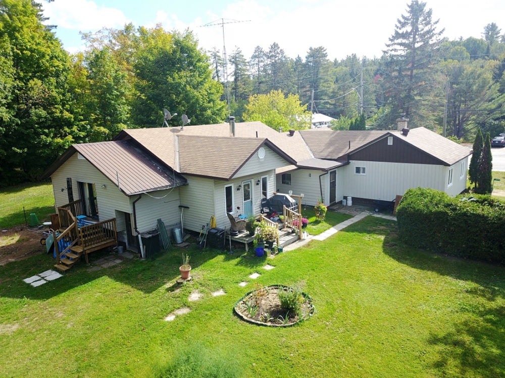 39277 Combermere Rd, Combermere Ontario, Canada