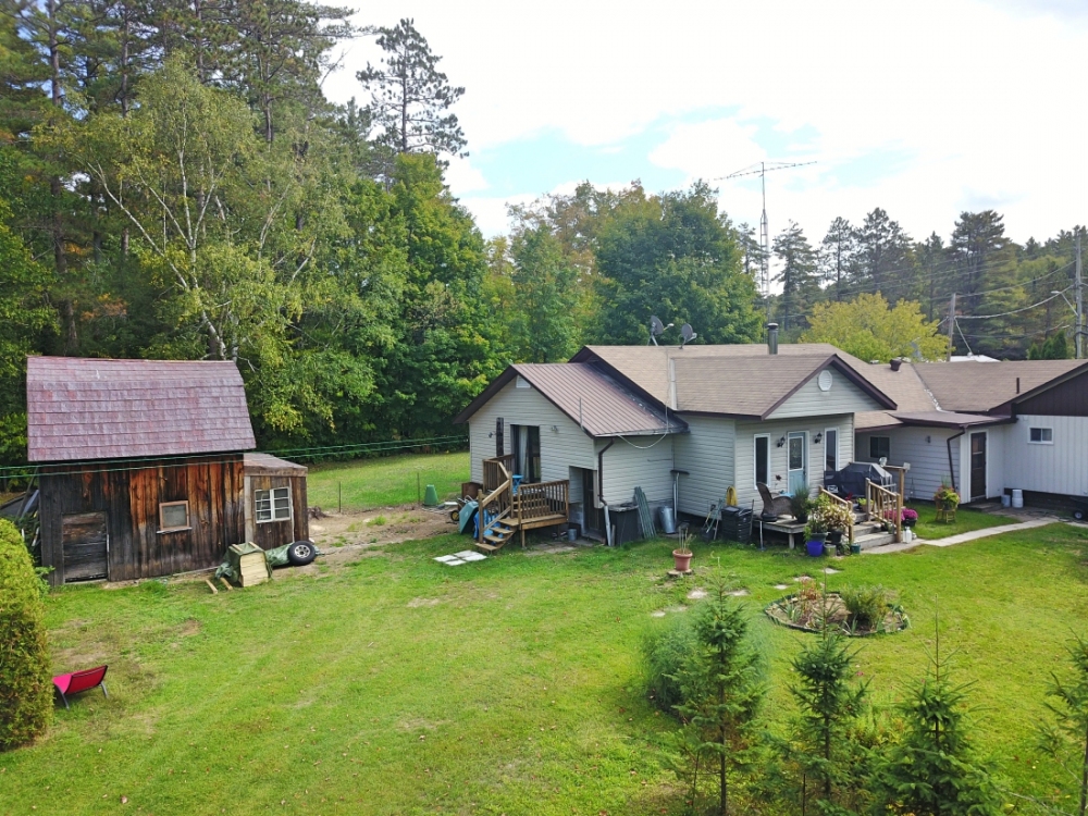 39277 Combermere Rd, Combermere Ontario, Canada