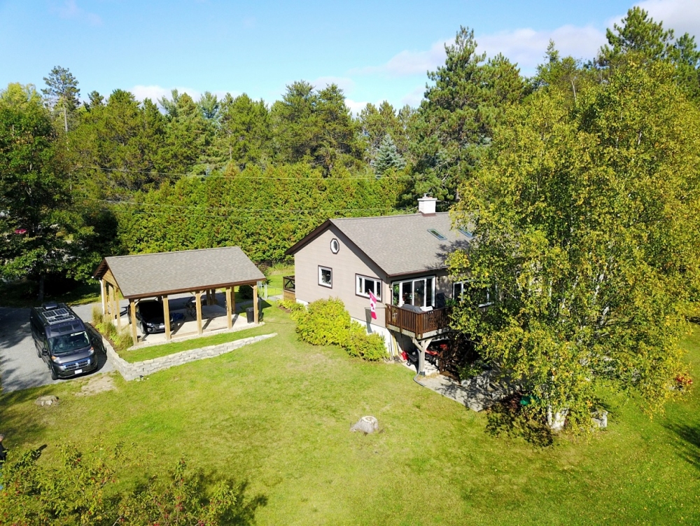 1988 Bay Lake Road, Faraday Ontario, Canada