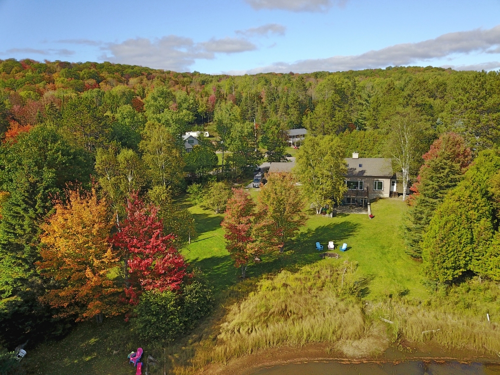 1988 Bay Lake Road, Faraday Ontario, Canada