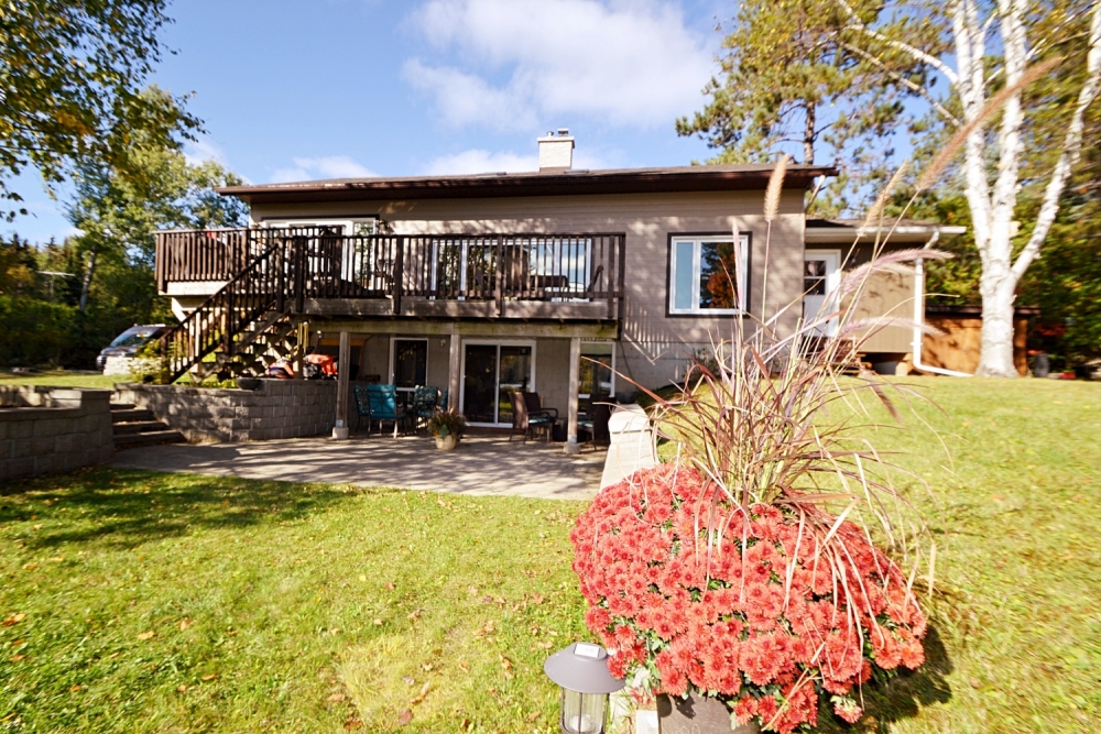 1988 Bay Lake Road, Faraday Ontario, Canada