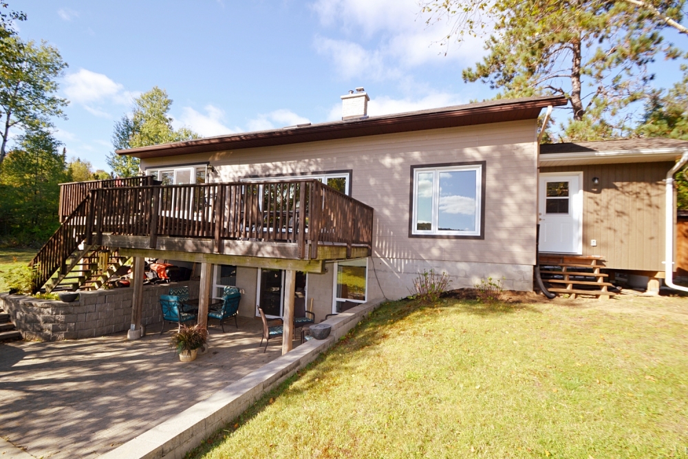 1988 Bay Lake Road, Faraday Ontario, Canada