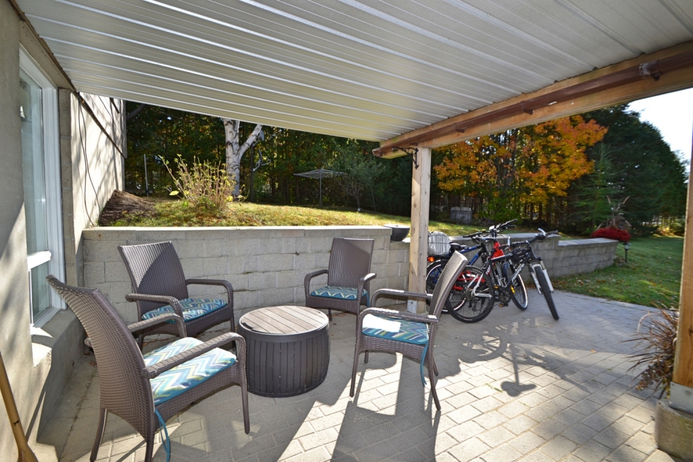 1988 Bay Lake Road, Faraday Ontario, Canada
