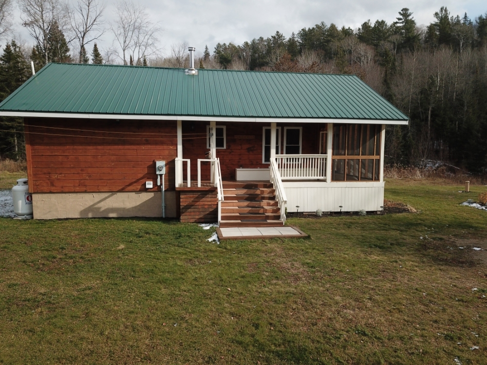 95 Mountney Road, Hastings Highlands Ontario, Canada