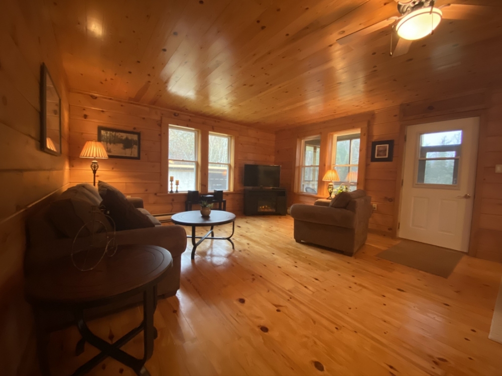 95 Mountney Road, Hastings Highlands Ontario, Canada