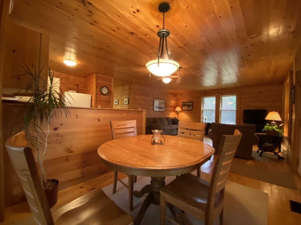 95 Mountney Road, Hastings Highlands Ontario, Canada