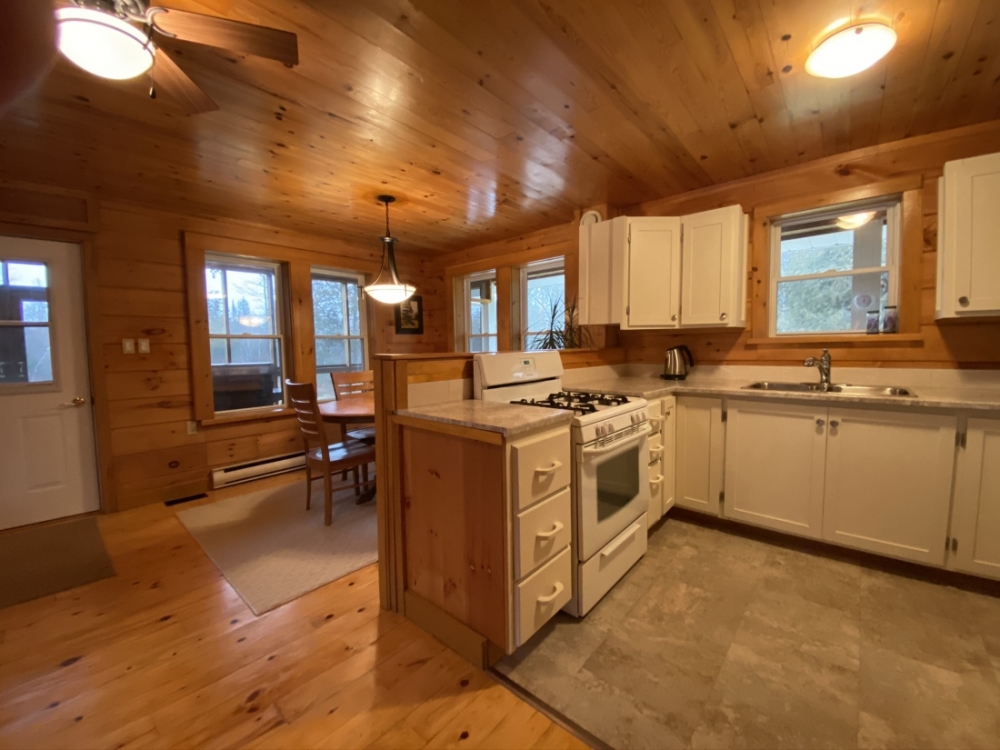 95 Mountney Road, Hastings Highlands Ontario, Canada