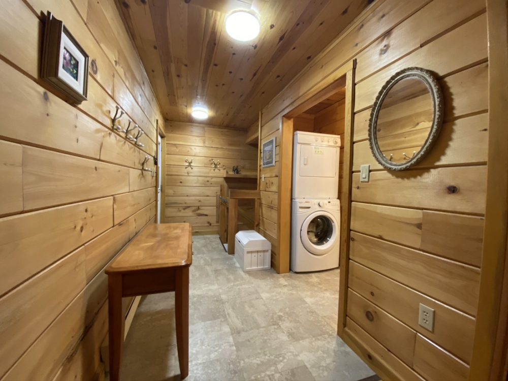 95 Mountney Road, Hastings Highlands Ontario, Canada
