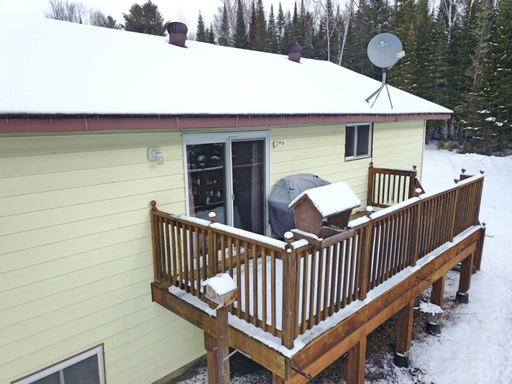 384 Robinson Rd, Hastings Highlands Ontario, Canada