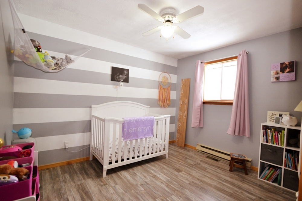 384 Robinson Rd, Hastings Highlands Ontario, Canada
