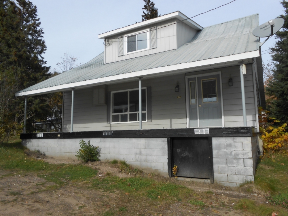 179 Hastings Street, N., Bancroft Ontario, Canada
