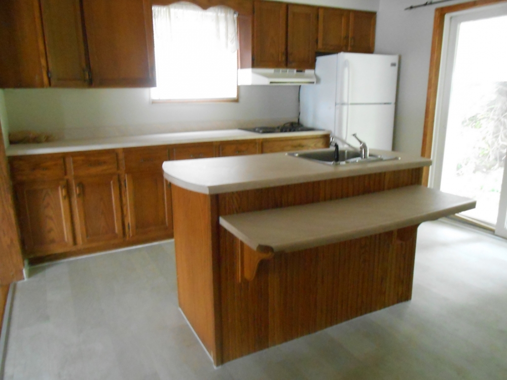 179 Hastings Street, N., Bancroft Ontario, Canada
