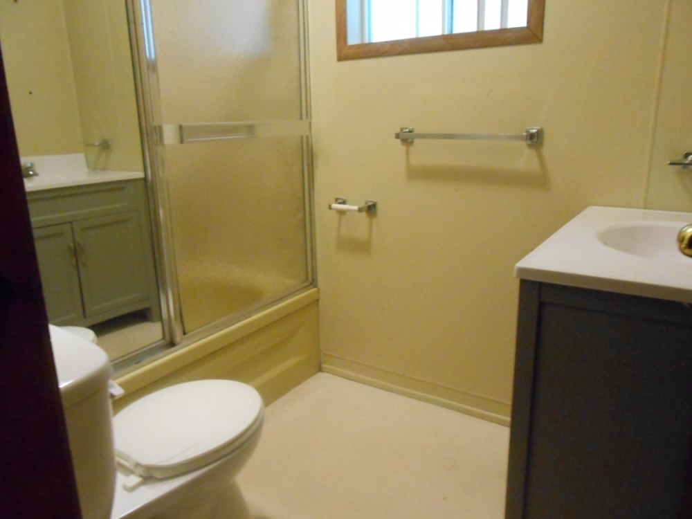 179 Hastings Street, N., Bancroft Ontario, Canada