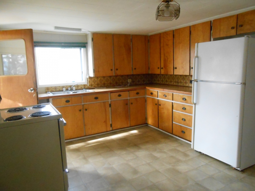 179 Hastings Street, N., Bancroft Ontario, Canada