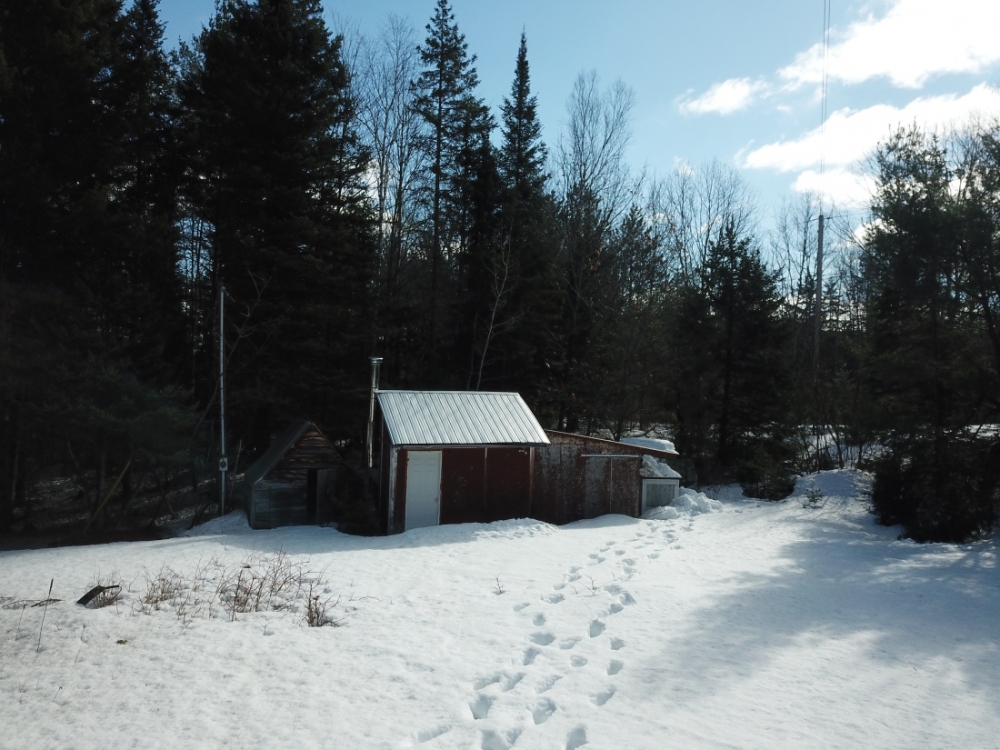 19 Pine Ridge Road, Bancroft Ontario, Canada