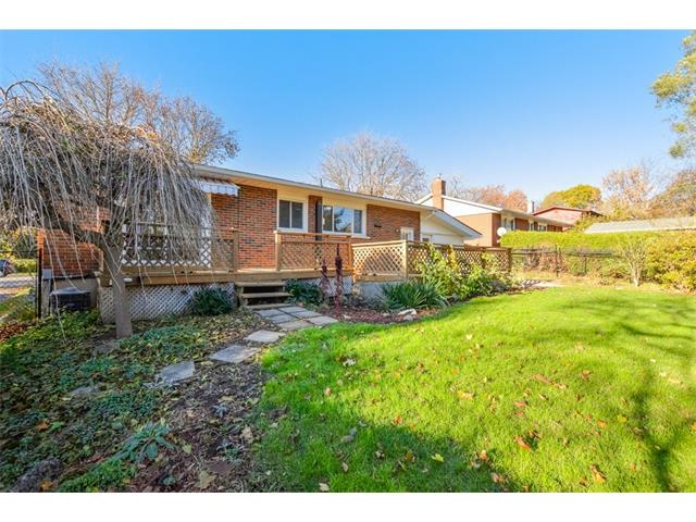 122 Speedvale Ave. W., Guelph, Ontario, Canada
