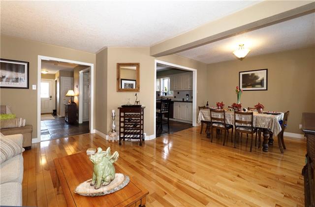 42 Beechmanor Cres., Kitchener, Ontario, Canada
