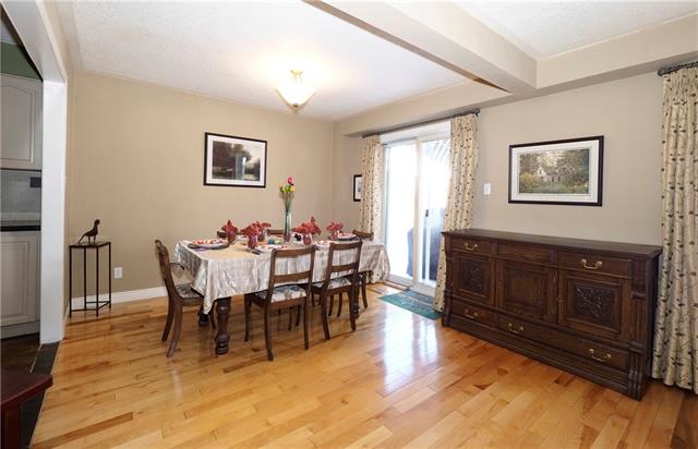 42 Beechmanor Cres., Kitchener, Ontario, Canada