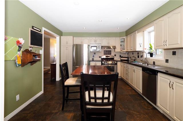 42 Beechmanor Cres., Kitchener, Ontario, Canada