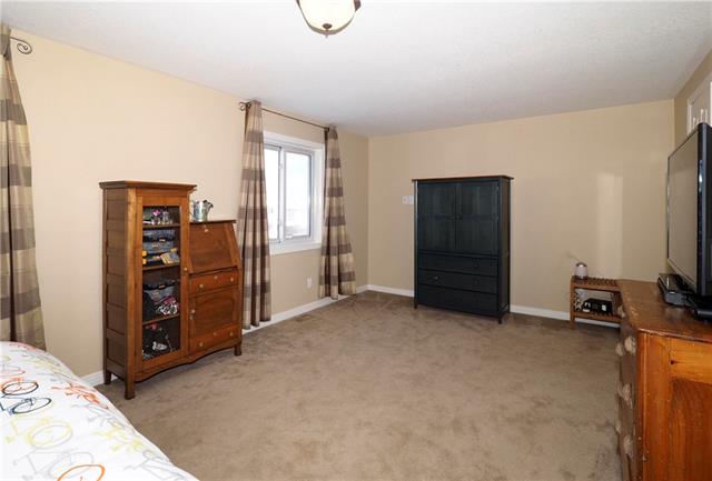 42 Beechmanor Cres., Kitchener, Ontario, Canada