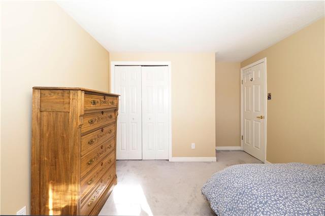 42 Beechmanor Cres., Kitchener, Ontario, Canada