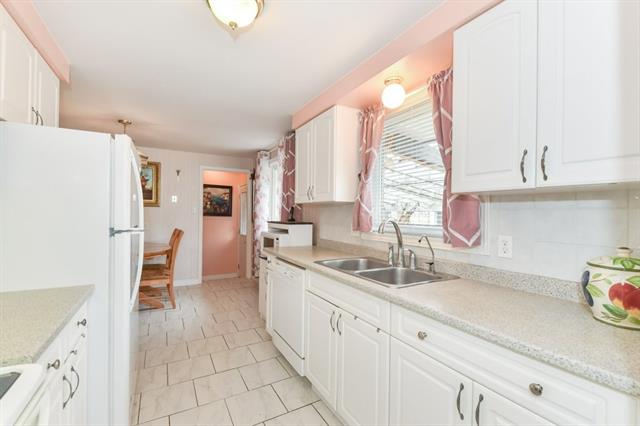 142 Selkirk Dr., Kitchener, Ontario, Canada
