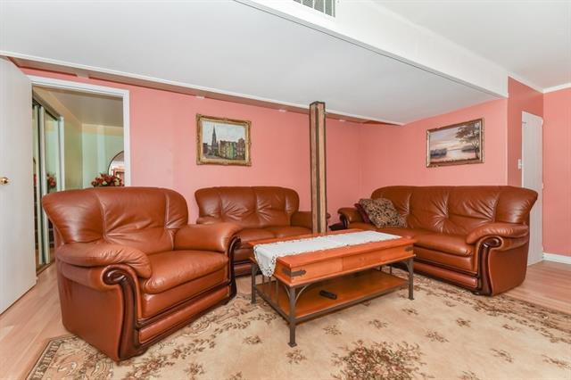 142 Selkirk Dr., Kitchener, Ontario, Canada