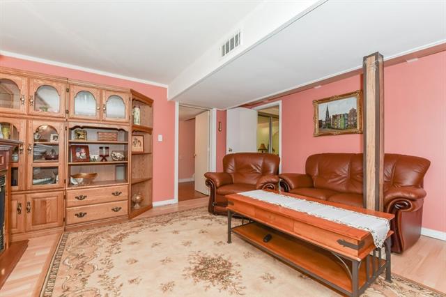 142 Selkirk Dr., Kitchener, Ontario, Canada