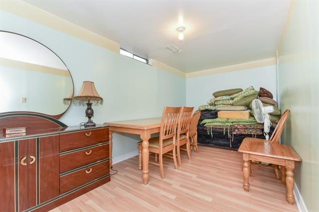 142 Selkirk Dr., Kitchener, Ontario, Canada
