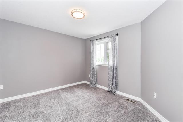 41 Queen Charlotte Cres., Kitchener, Ontario, Canada
