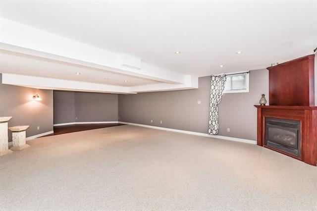 41 Queen Charlotte Cres., Kitchener, Ontario, Canada