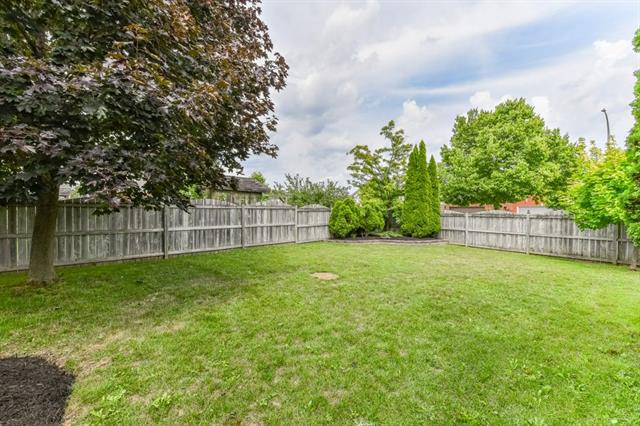 41 Queen Charlotte Cres., Kitchener, Ontario, Canada