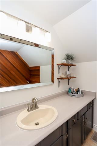 477 Scotchmere Ct., Waterloo, Ontario, Canada