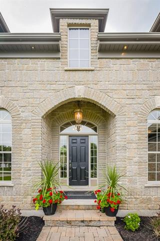 78 St. Charles St. E., Maryhill, Ontario, Canada