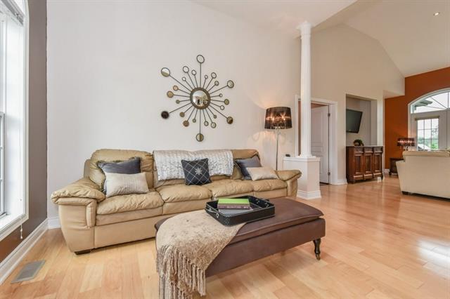 78 St. Charles St. E., Maryhill, Ontario, Canada