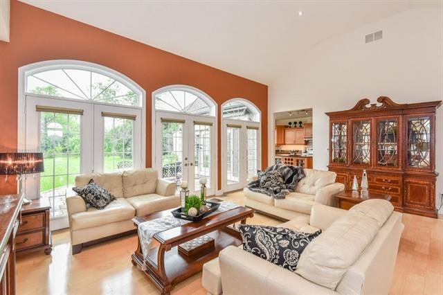78 St. Charles St. E., Maryhill, Ontario, Canada