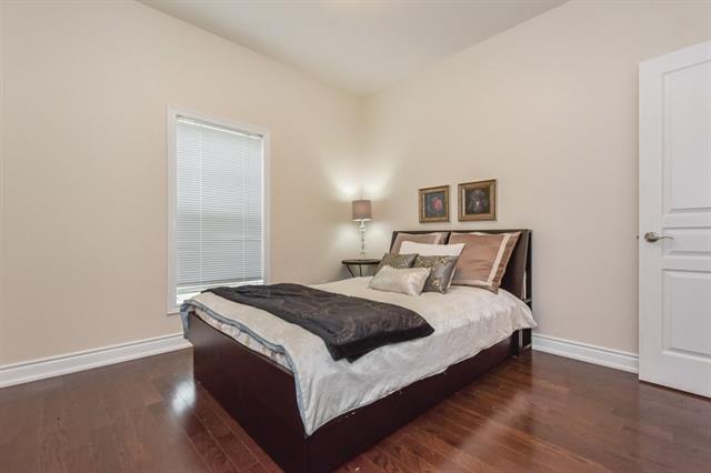 78 St. Charles St. E., Maryhill, Ontario, Canada