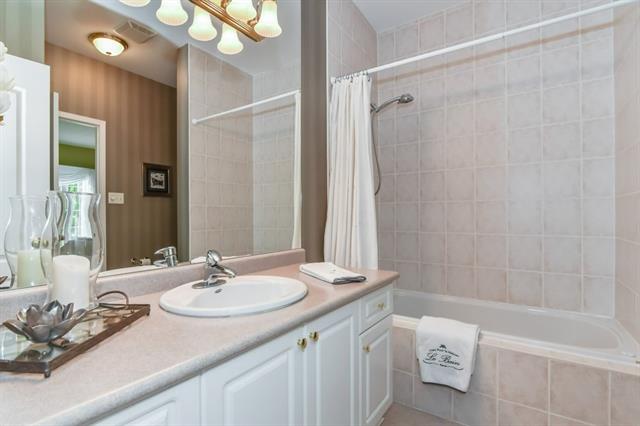 135 Reiber Ct., Waterloo, Ontario, Canada