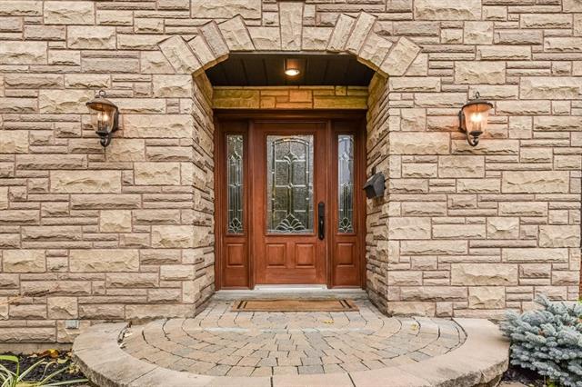 596 Manorwood Ct., Waterloo, Ontario, Canada