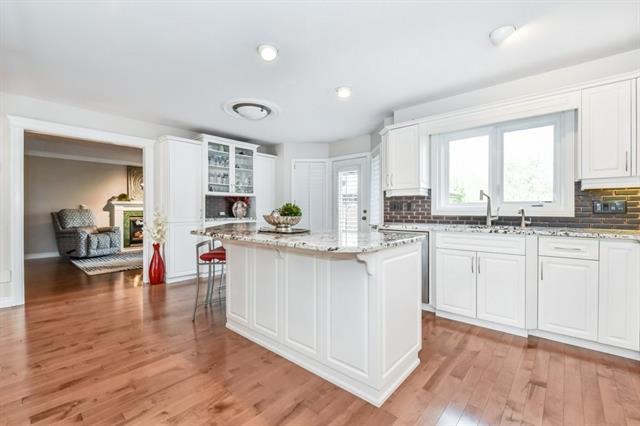 596 Manorwood Ct., Waterloo, Ontario, Canada