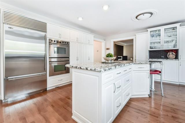 596 Manorwood Ct., Waterloo, Ontario, Canada