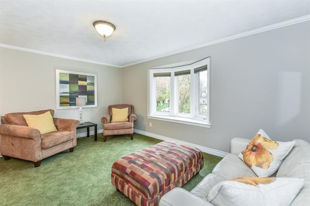 596 Manorwood Ct., Waterloo, Ontario, Canada