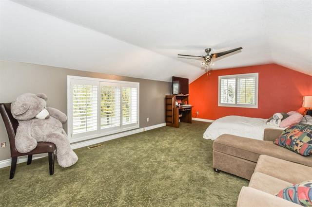 596 Manorwood Ct., Waterloo, Ontario, Canada
